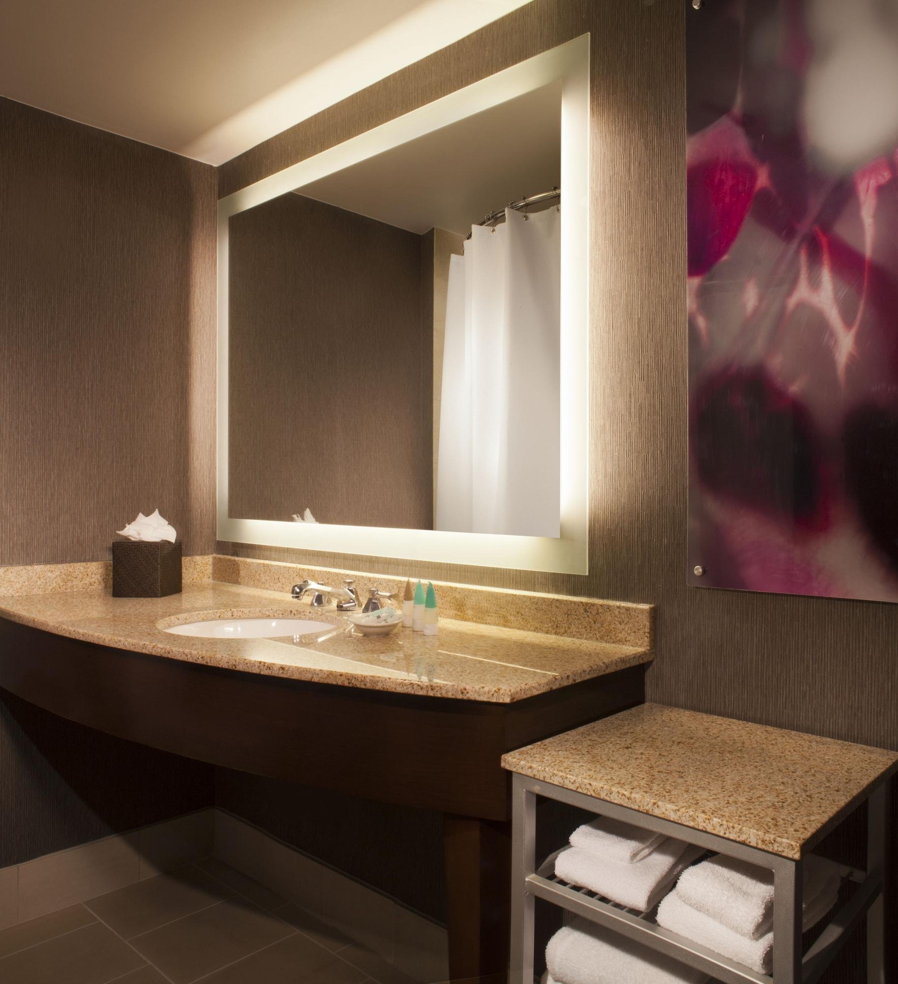 Hyatt Regency Long Island Hotel Hauppauge Exterior photo