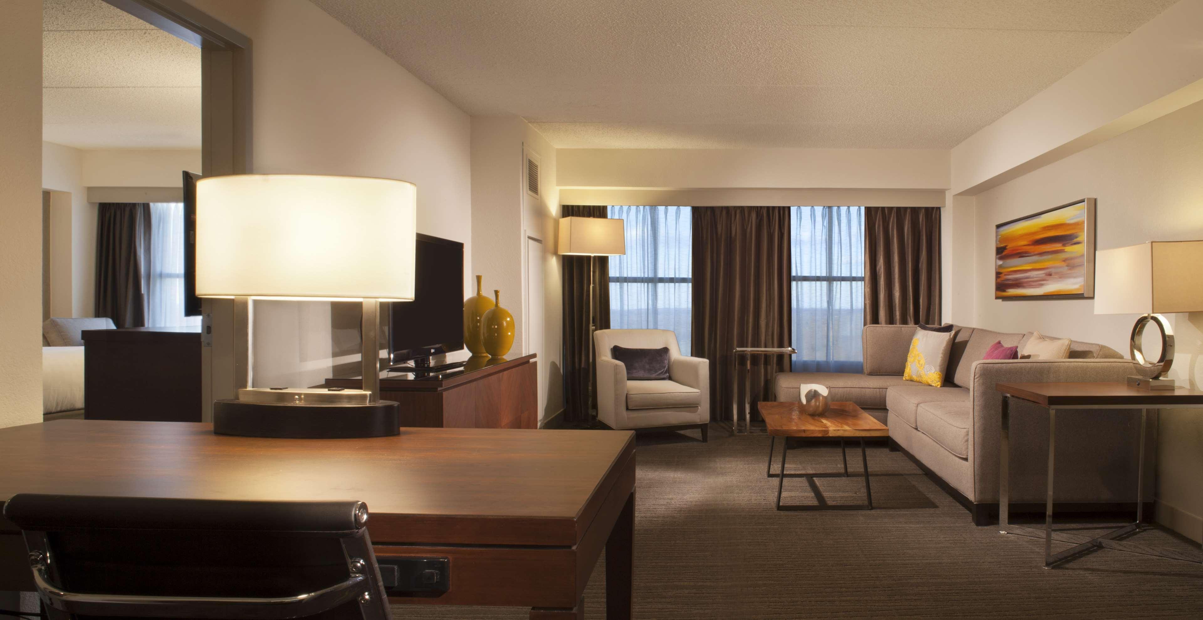 Hyatt Regency Long Island Hotel Hauppauge Exterior photo